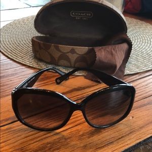 Coach sunglasses like new condition